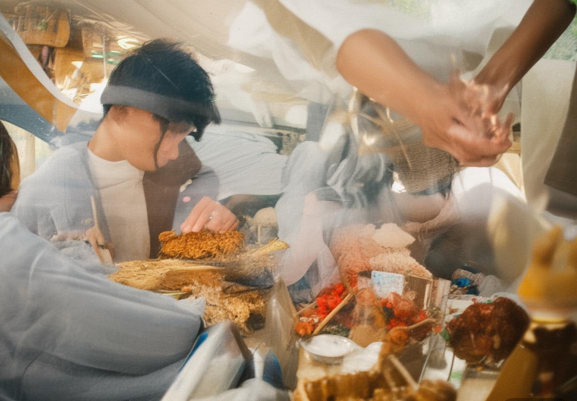 巴塞罗那客场对阵利物浦：欧冠激战策略解析与团队凝聚之路(图1)